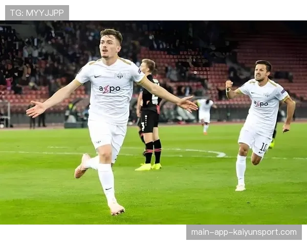 切尔西未能突破卡拉巴赫防线,2-2战平留下隐忧,切尔西战胜巴萨